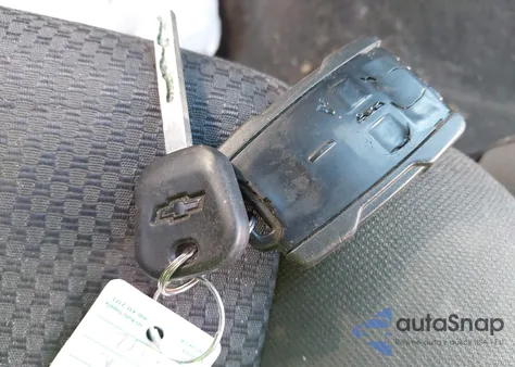 2017 Chevrolet Silverado 1500 1Lt из США, поврежденный, VIN 1GCRCREC1HZ193515